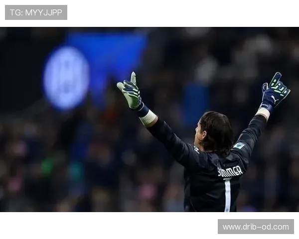 布冯连续关键战首发，老将门线反应仍压制对手锋线