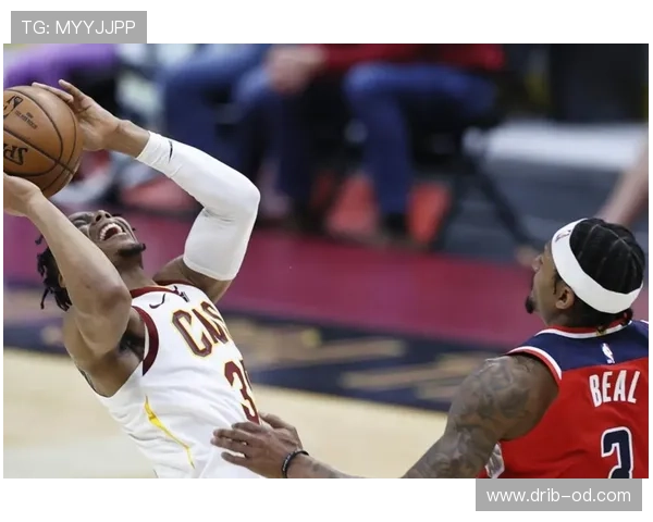 米切尔砍下30+高效得分，主导骑士外线进攻